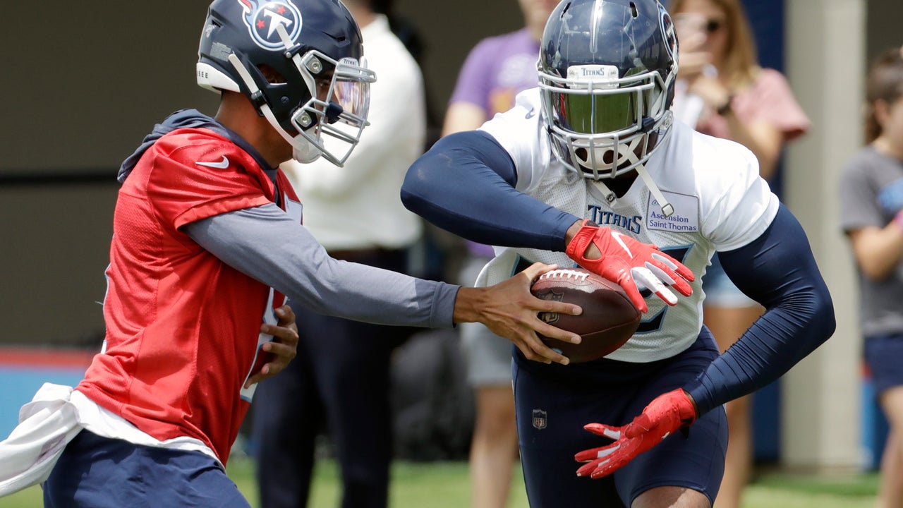 Minicamp starts with Titans working, no contract holdouts